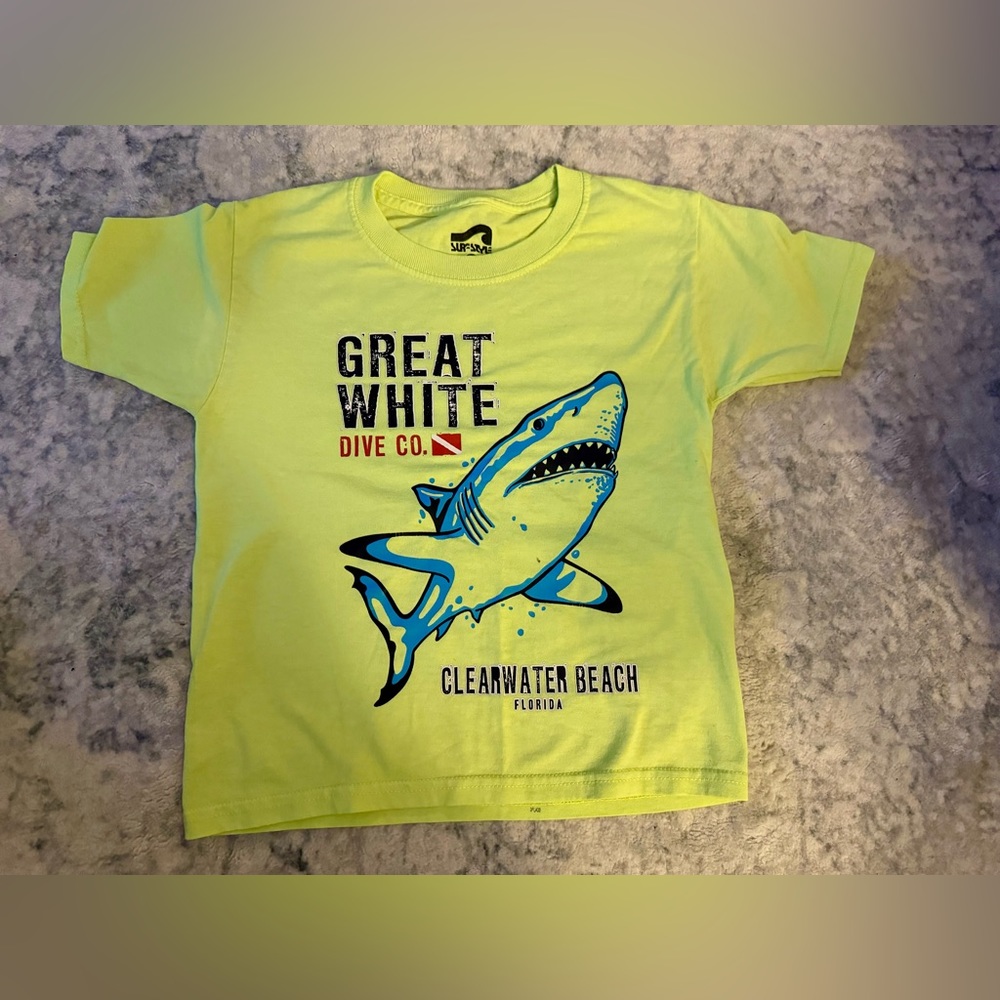 kids SurfStyle Great White Dive Co. shark shirt - Clearwater, Florida - size XS